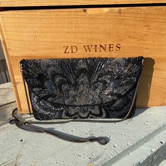 Handbags - - 3 for $25 pick and bundle.  🏡🏡🏡 Vintage beaded black bag